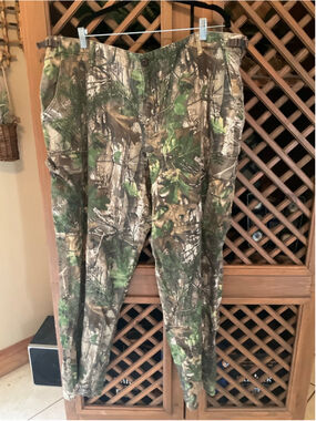 Cabela’s Realtree Camo Hunting Pants Men’s 46 Tall Cargo Outdoor Pants